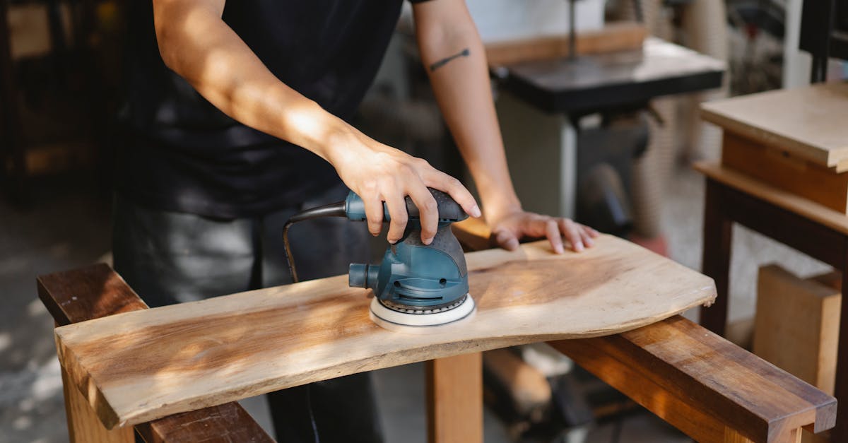 Essential Tools Every Handyman Needs for Carpentry Work